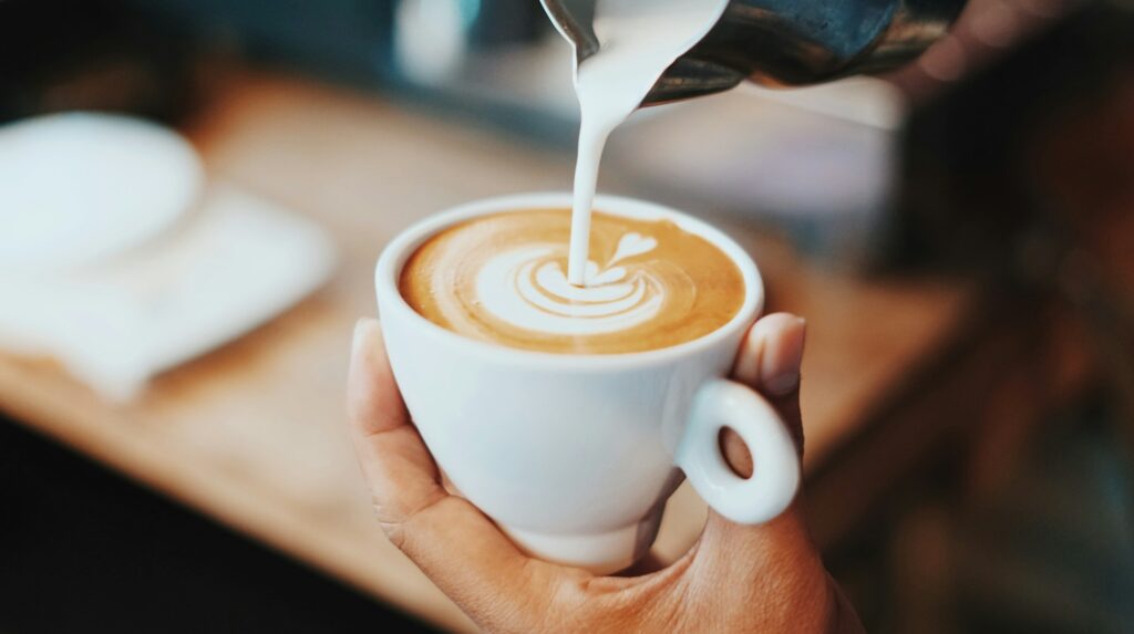 Making a cafe latte